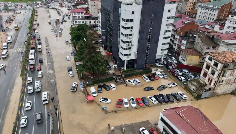 Trabzon Sel Felaketinin Ardında Kayıp Bir Kişi Aranıyor
