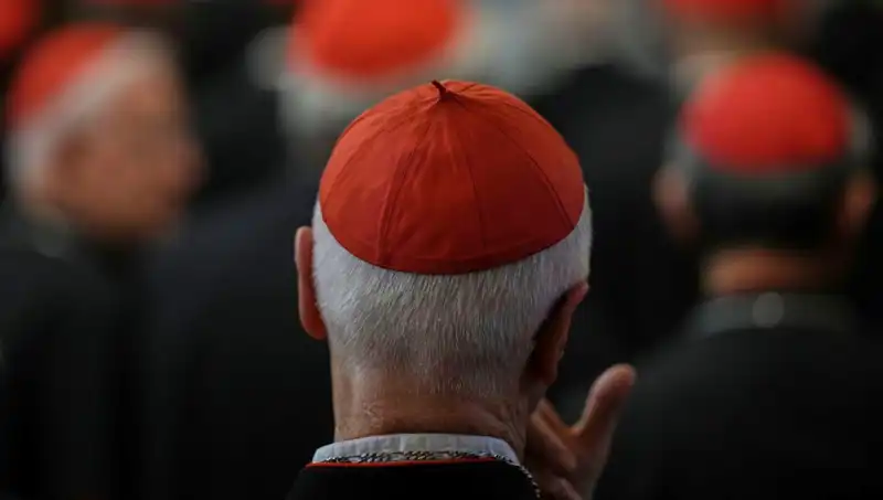 Yeni Papa Seçimi İçin Konklav Tarihi Açıklandı: Beklentiler ve Süreç Nasıldır?