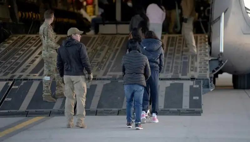 Kosova, ABD'den Sınır Dışı Edilecek Göçmenlerle Yeni Bir Fırsat Yakalamak İstiyor