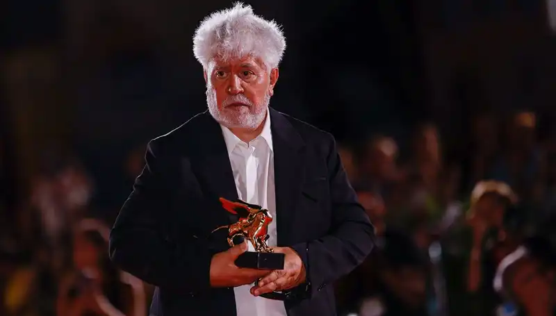 Almodóvar'dan Hükümete Gazze İçin Acil Çağrı: Savaşın Sesi