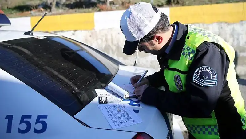 Drift Atarak Trafiği Tehlikeye Sokan Sürücüye Dev Ceza