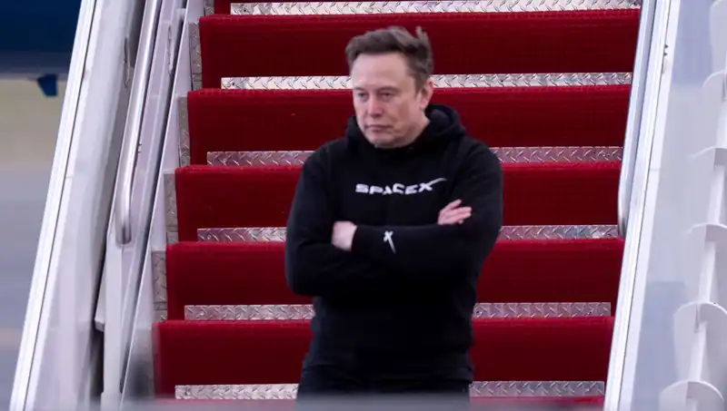 Elon Musk'ın Avukatları Şaşkınlık Yaratan Savunma: “Bilgisayar Kullanmadığını İddia Ediyor”