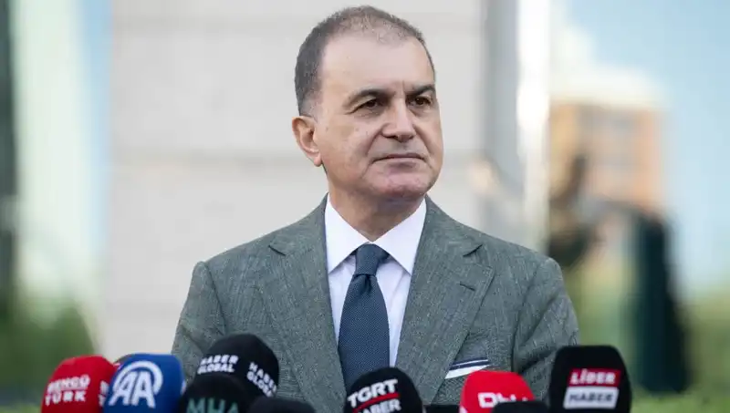 Ömer Çelik’ten Özel’in Sözlerine Sert Tepki: Hukuki Boşluk Yok!