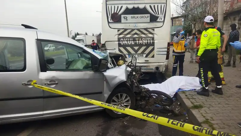 Manisa'da Korkunç Trafik Kazası: 1 Kişi Hayatını Kaybetti, 1 Yaralı