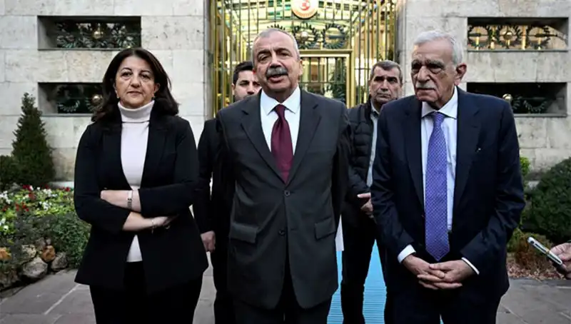 İmralı Heyeti Siyaset Turlarına Devam Ediyor: Erdoğan’la Görüşme Yakın mı?