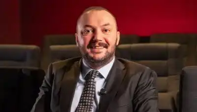Siyaset Bilimci Onur Alp Yılmaz'a Soruşturma: Nedenleri ve Sonuçları