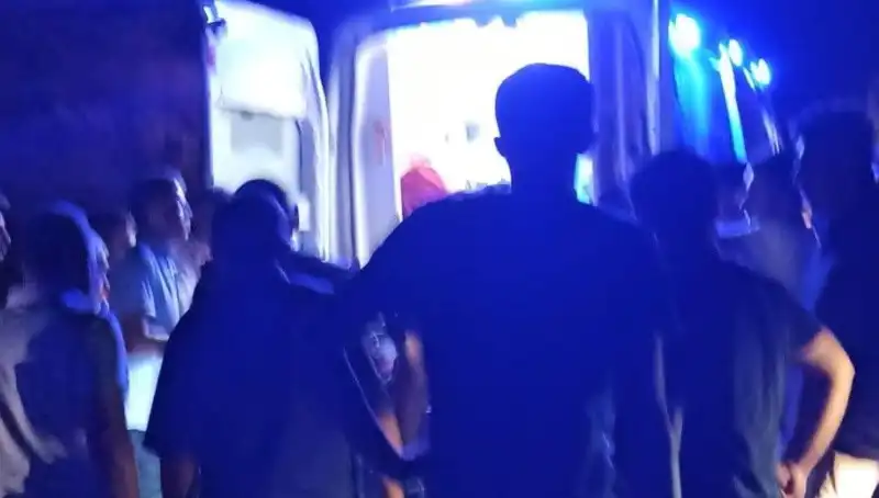 Uçuruma Yuvarlanan Otomobil: Sürücü Kazadan Sağ Çıktı