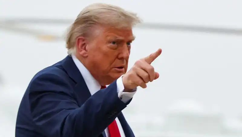 Trump Yönetiminden 36 Ülkeye Seyahat Yasağı İhtimali: Nedenler ve Etkileri