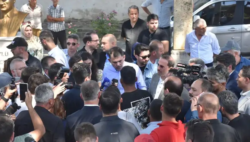 Türkiye’deki Yangınlar: 8 İlde 1168 Bina Zarar Gördü, Bakan Kurum’dan Açıklama