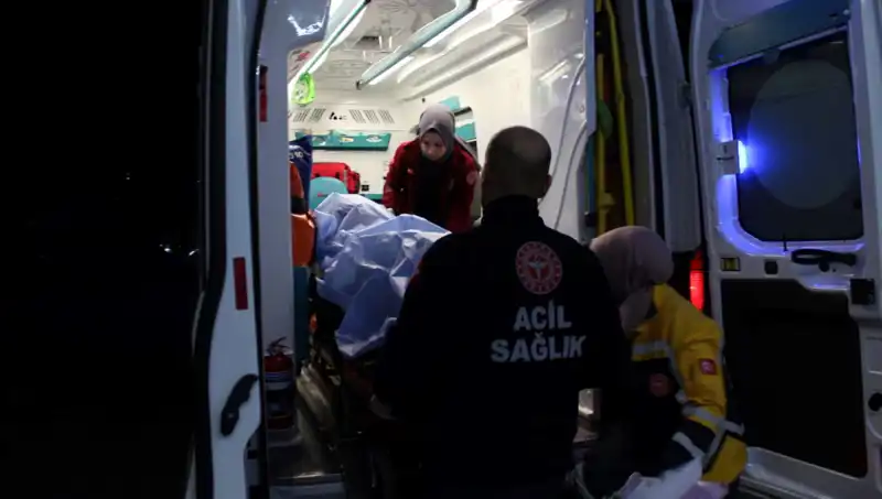 Küfürleşme Kavgasında Beklenmedik Şiddet Olayı: Kan Aktı!