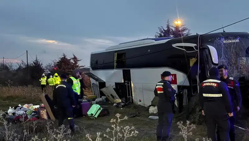 Çanakkale'de Otobüs Kazası: 37 Yaralı Şok Eden Detaylar Ortaya Çıktı!