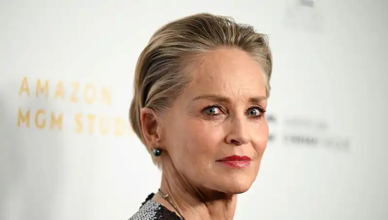 Sharon Stone, Anne Acısını Paylaştı: Sosyal Medya Üzerinden Duyurdu