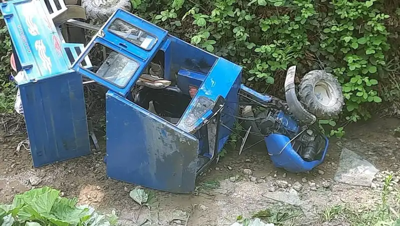 Dereye Devrilen Pat Pat Kazasında İki Kişi Yaralandı!