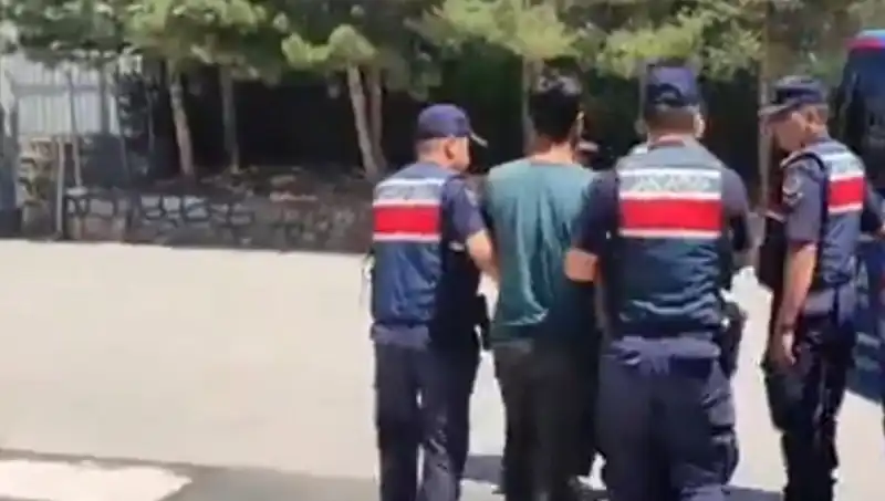 Türkiye Genelinde DAEŞ Operasyonu: 14 İlde 26 Gözaltı