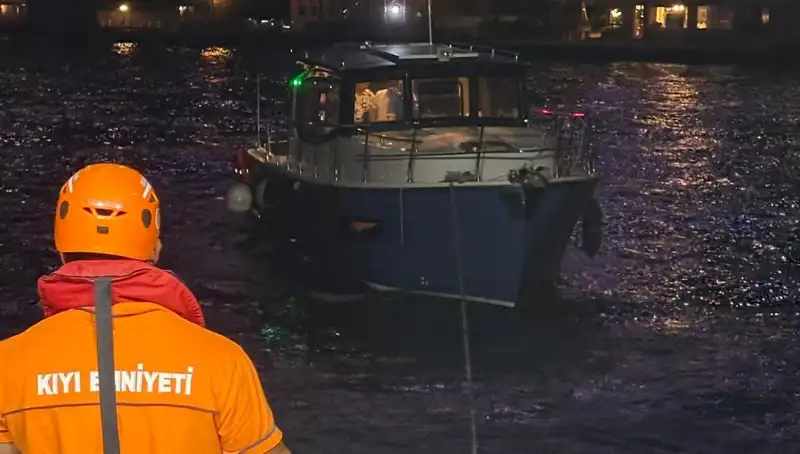Baltalimanı’nda Panik: Gemiler Su Almaya Başladı, Neler Oluyor?