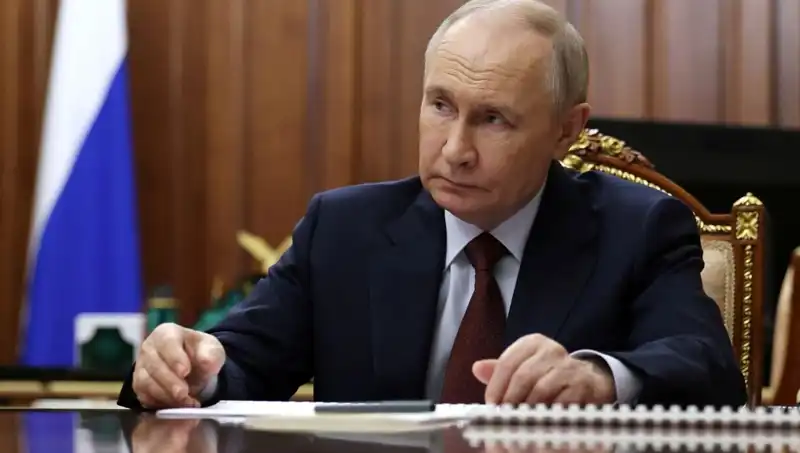 Putin’in Dijital Gulag Planı: Rusya’da Satılan Her Cihazda İzleme