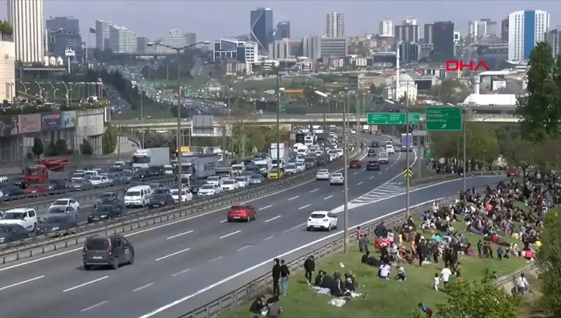 Deprem Sonrası Şehiriçi Trafik Yoğunluğu Hızla Artış Gösterdi