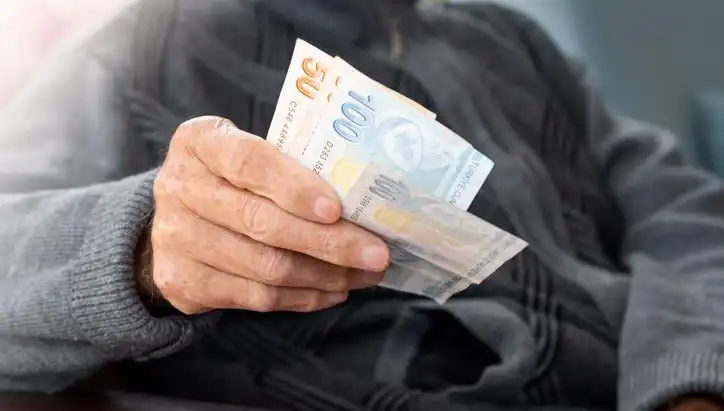 Emekli İkramiyesi 4 Bin TL Oluyor: Yarın Genel Kurul'da Karar Verilecek!
