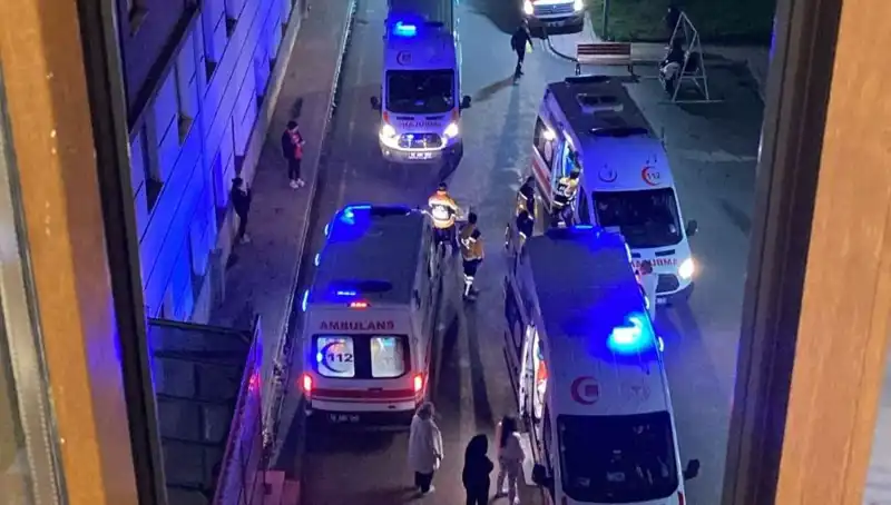 Akşam Yemeği Sonrası İğrenç Olay: 53 Öğrenci Hastaneye Kaldırıldı
