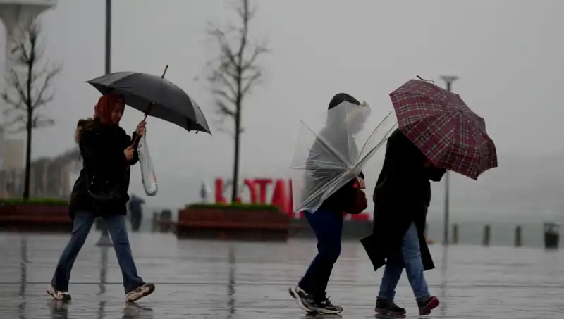 İstanbul'da Yarın Kuvvetli Sağanak Yağış Bekleniyor!