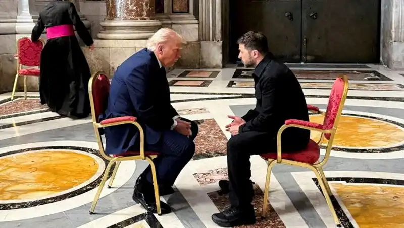 Zelenski: "Trump ile En İyi Görüşmemiz Vatikan'da Oldu"