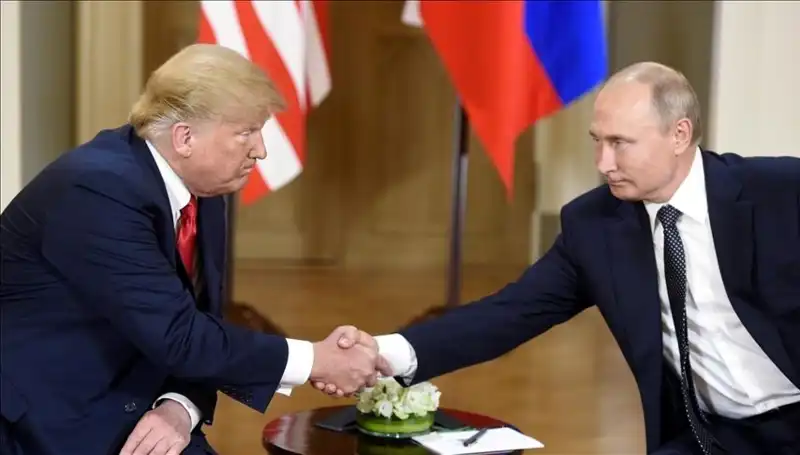 Putin ve Trump: Kremlin'den Temas Açıklaması Geldi