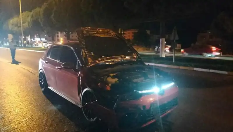 Balıkesir'de Feci Kaza: Otomobil ile Motosiklet Çarpıştı, Can Kaybı Var
