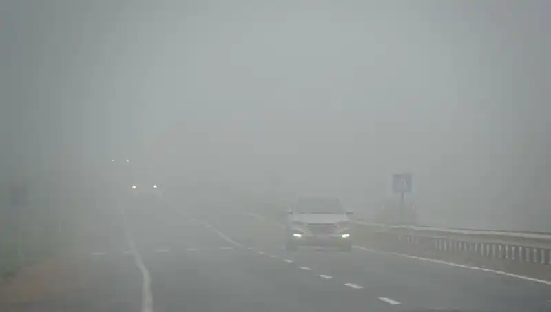Tekirdağ’da Gizemli Sis: Göz Gözü Görmüyor, Hayat Durdü!