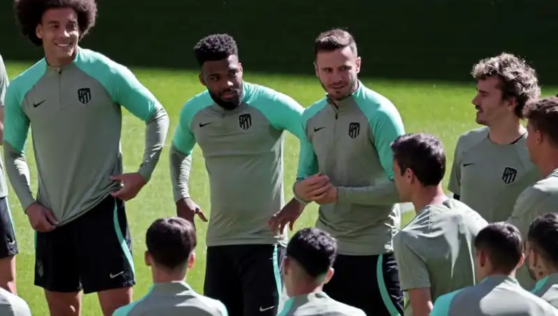 Chelsea ve Sevilla'dan Sonra Türkiye'de Yeni Bir Başlangıç