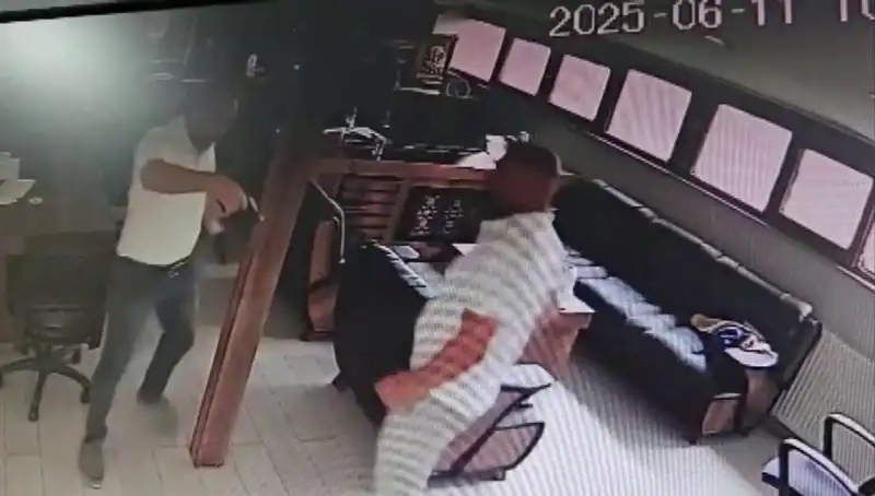 Alacak Verecek Meselesi Kanlı Bir Çatışmaya Dönüştü: İş Adamı Hayatını Kaybetti