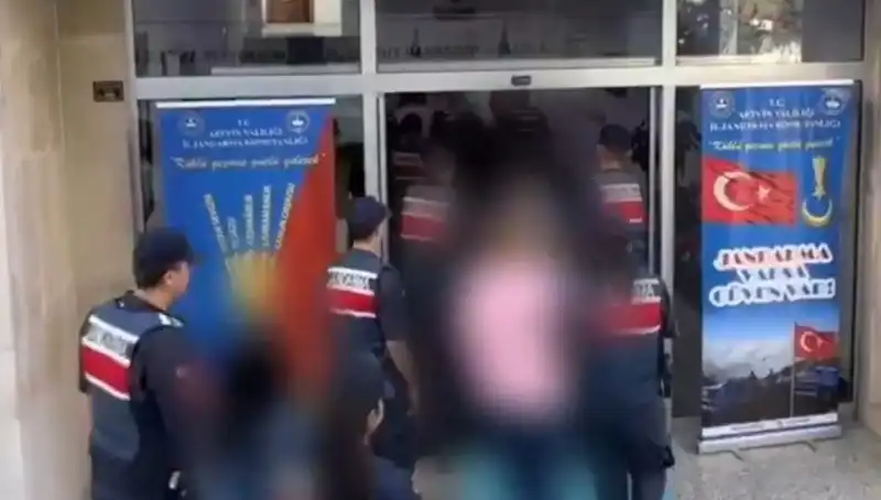 30 İlde Gerçekleşen FETÖ Operasyonunda 65 Kişi Tutuklandı