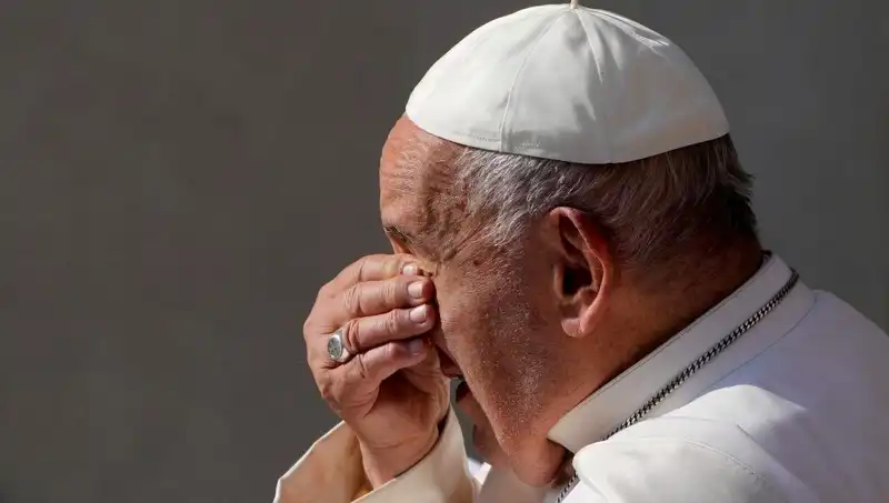 Papa Francis Hastaneden Ulaştı: "Buradan Sizlerle Eşlik Ediyorum"