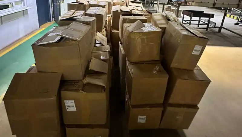 Kargo Şirketinin Deposunda Kaçak Tütün Operasyonu: 5 Ton Ele Geçirildi