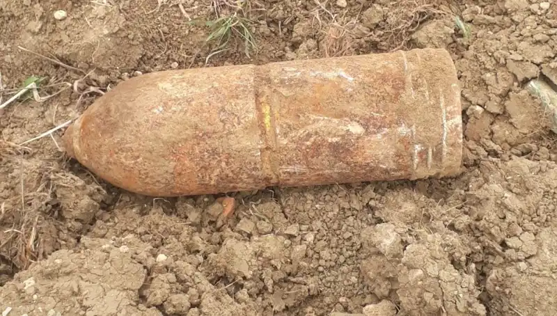 Çanakkale'de Tarihi Şaşkınlık: Patlamamış Top Mermisi Bulundu!