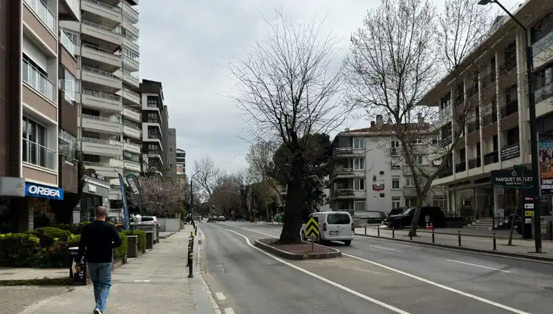 Kadıköy'de Sürekli Kaza Olan Cadde: Tehlike Sinyalleri Artıyor