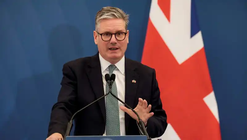 İngiltere Başbakanı Starmer'dan Stratejik Değişiklik: David Lammy Yardımcı Olacak
