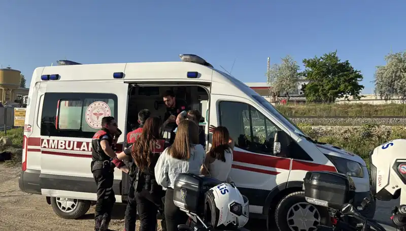 Hayatta Kalma Mücadelesinde Arkadaşının Dalağına Tutundu: Bir Korku Hikayesi