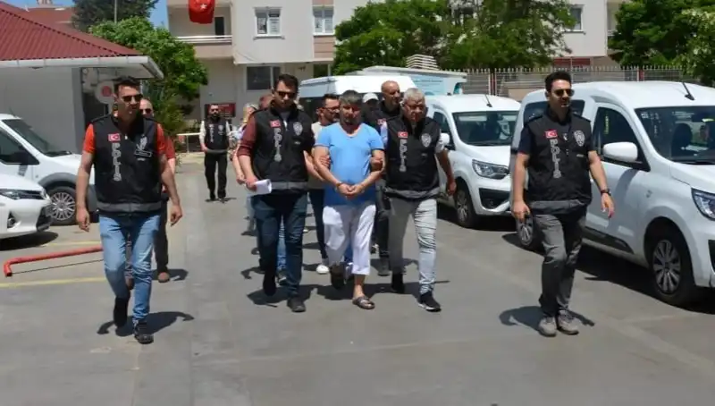 Lüleburgaz'da Fuhuş Operasyonunda 20 Gözaltı ve Şok Detaylar
