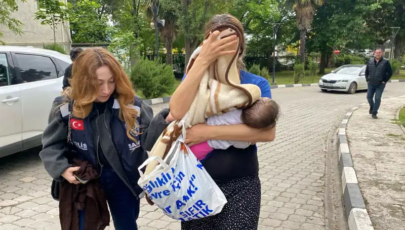 Evlerden Hırsızlık Yapan Kadın Yakalandı, Olayın Perdesi Aralandı