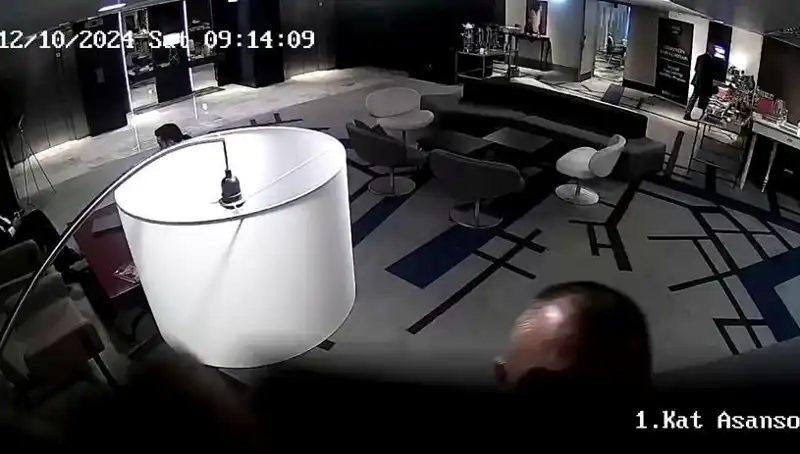 İBB Yolsuzluk Soruşturmasında Şok Kamera Görüntüleri: Bantlama Uygulaması Neleri Gizliyor?