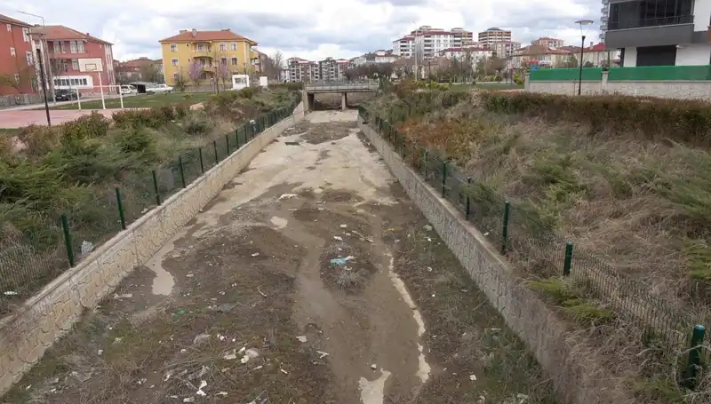 Coşkun Nehirler Kuraklık Tehlikesiyle Karşı Karşıya: Neler Oluyor?