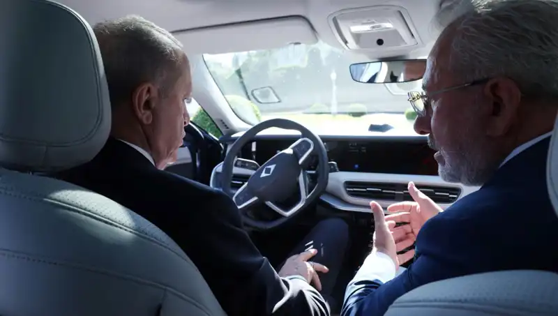 Türkiye'nin Otomobili Togg'da Yeni Model Heyecanı: Cumhurbaşkanı Erdoğan Test Etti
