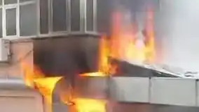 İstanbul'da Kafede Çıkan Yangın, Yangın Söndürme Ekipleriyle Kontrol Altına Alınıyor!