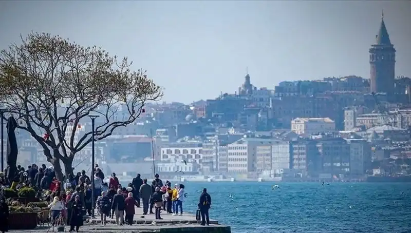 İstanbul'da Bahar Havası: Hafta Sonu Sıcaklık Yükseliyor