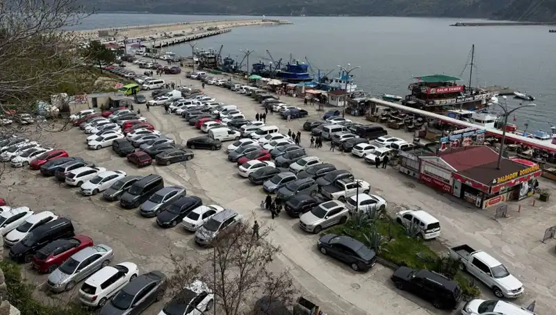 Bayramda İlçeye Akın: 4 Günde 14 Bin 600 Araç Giriş Yaptı!