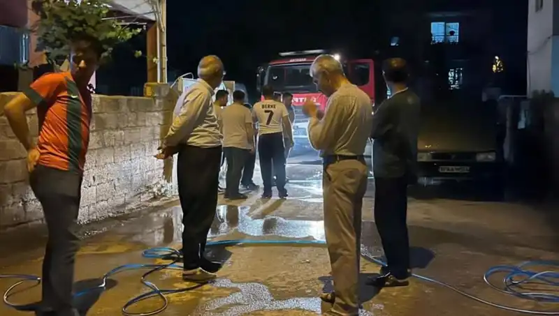 Park Halindeki Araçta Eşsiz Alevlerin Dansı: Olayın Ayrıntıları