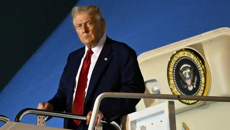 Katar'dan Trump'a Uçan 400 Milyon Dolarlık Jetin Şaşırtan Detayları