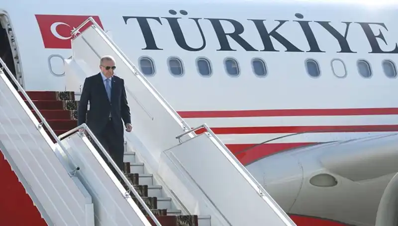 Cumhurbaşkanı Erdoğan, İtalya Ziyaretini Tamamladı: Son Gelişmeler ve Stratejik Anlamı