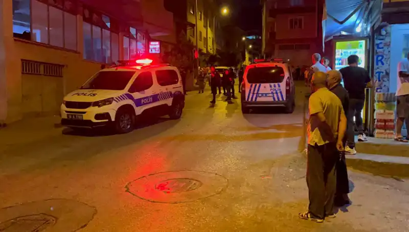 Firari Hükümlüyü Kurtarmak İçin Polislere Saldırdılar: Gözler Olayda