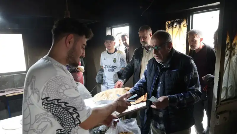 Günde 7 Kilometre Yol Kat Eden Ekmekçiler: Yoğunluk Saat 15.00'te Başlıyor